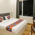 Raj Hotel\'S
